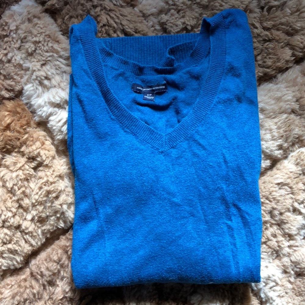 American eagle sweater